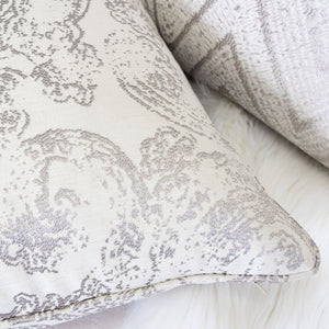 Cream-Gray Paisley Floral